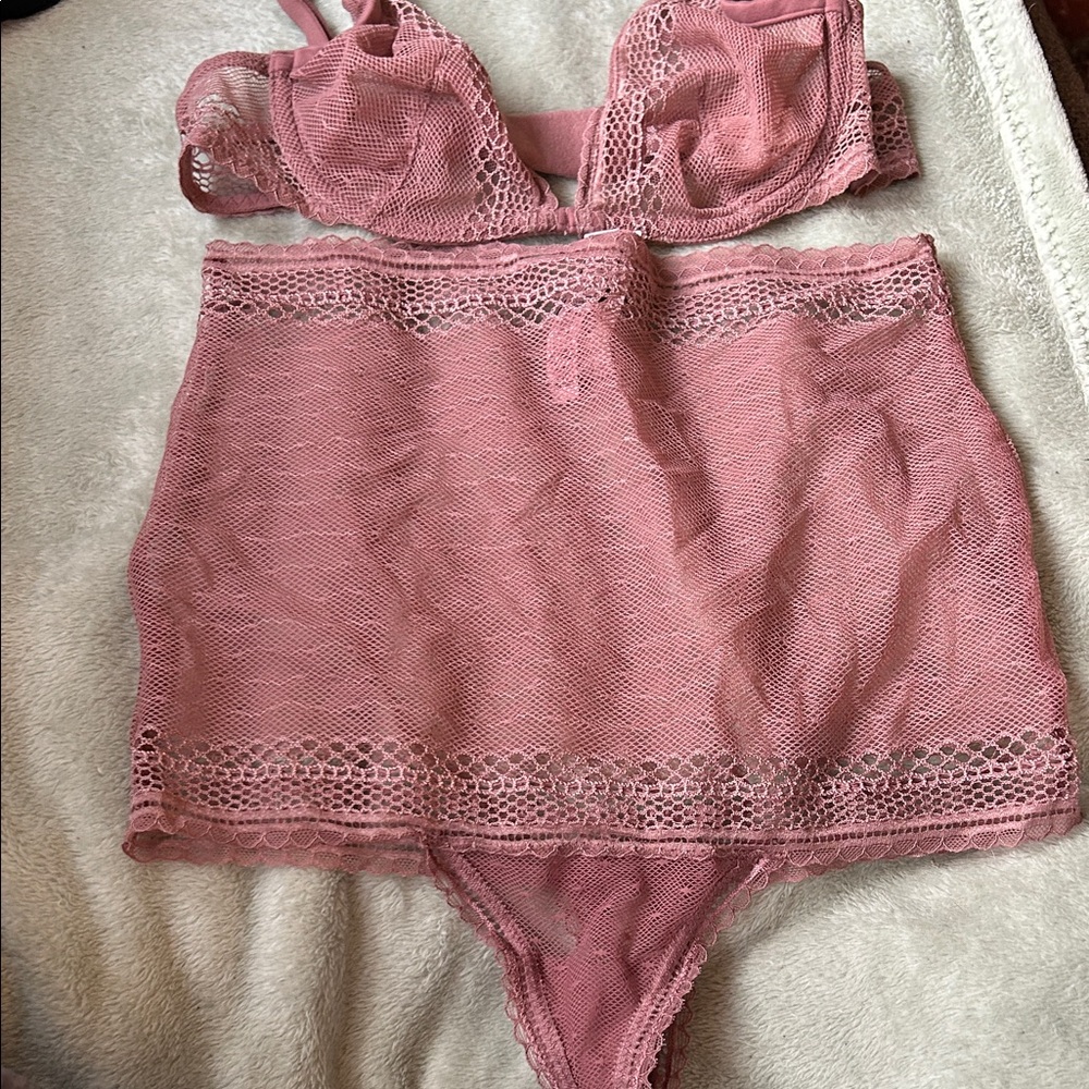 Victoria's Secret Mauve Lace Bra Set